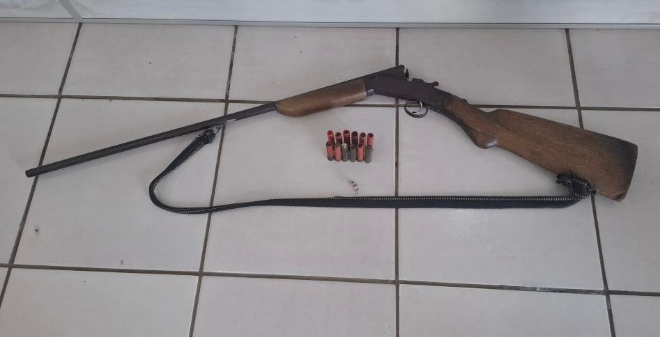 Polícia Militar Ambiental prende homem por caça ilegal e apreende arma de fogo em Águas de Chapecó