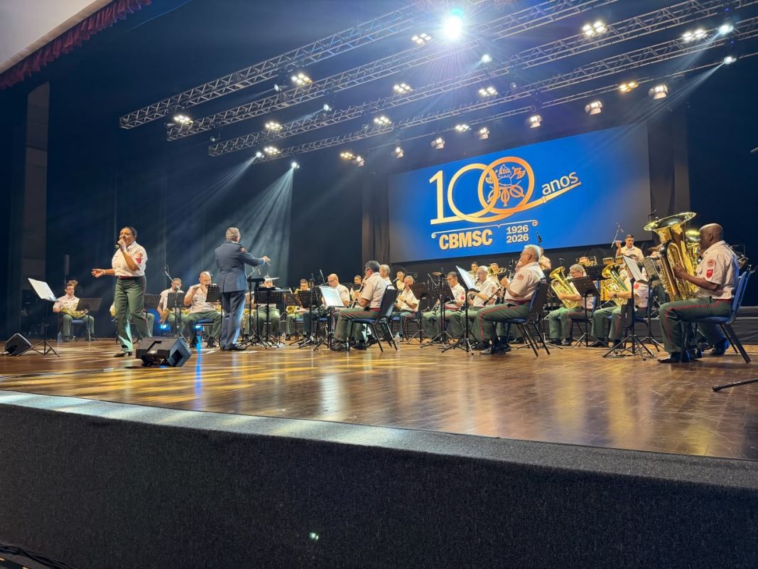 VÍDEO: Chapecó recebe concerto da Banda de Música do CBMSC em homenagem ao centenário da coporação no estado
