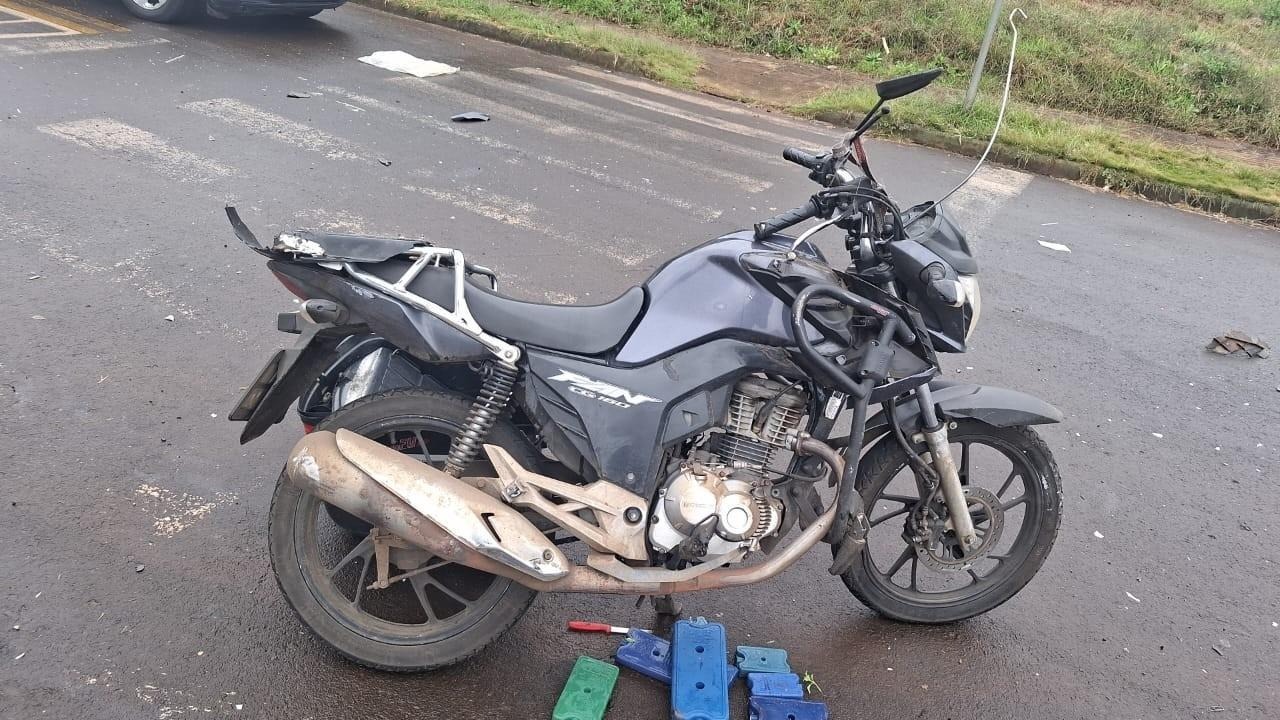 Motorista desrespeita sinalização e causa acidente em Xanxerê