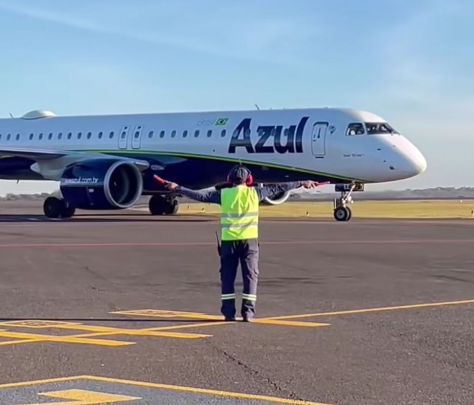Os cancelamentos envolveram pousos e decolagens (Foto: Aeroporto de Chapecó)