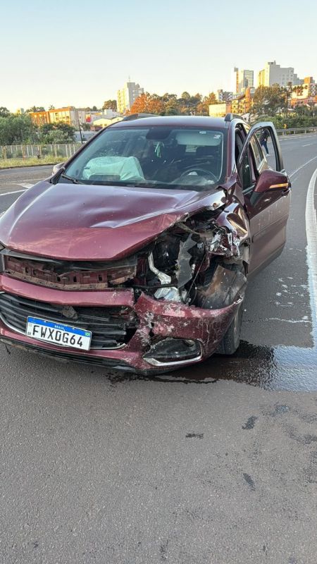 VÍDEO: motorista relata momentos de tensão após carro ser atingido por mureta em acidente na BR-282
