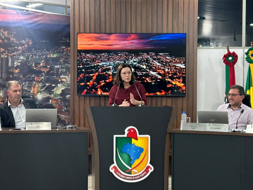 Vereadora Luciana Contini pede respeito ao debate político após relatar ofensas em Xanxerê