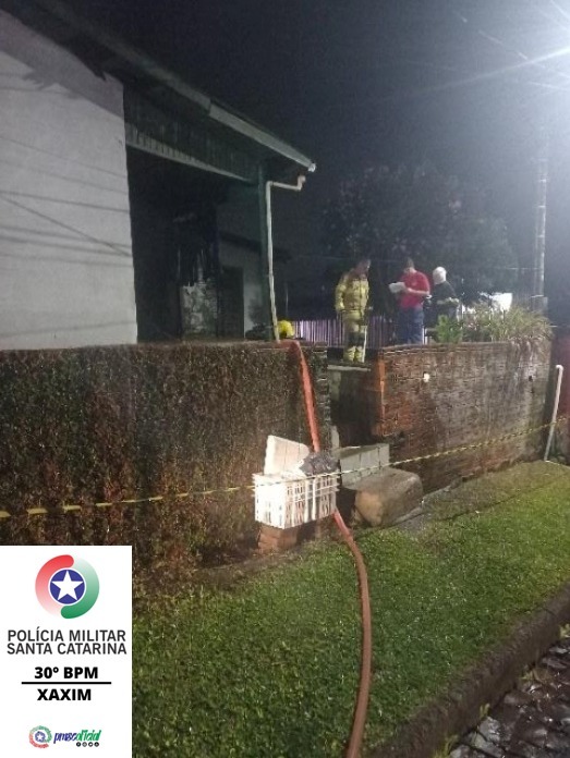 Incêndio criminoso atinge residência em Xaxim