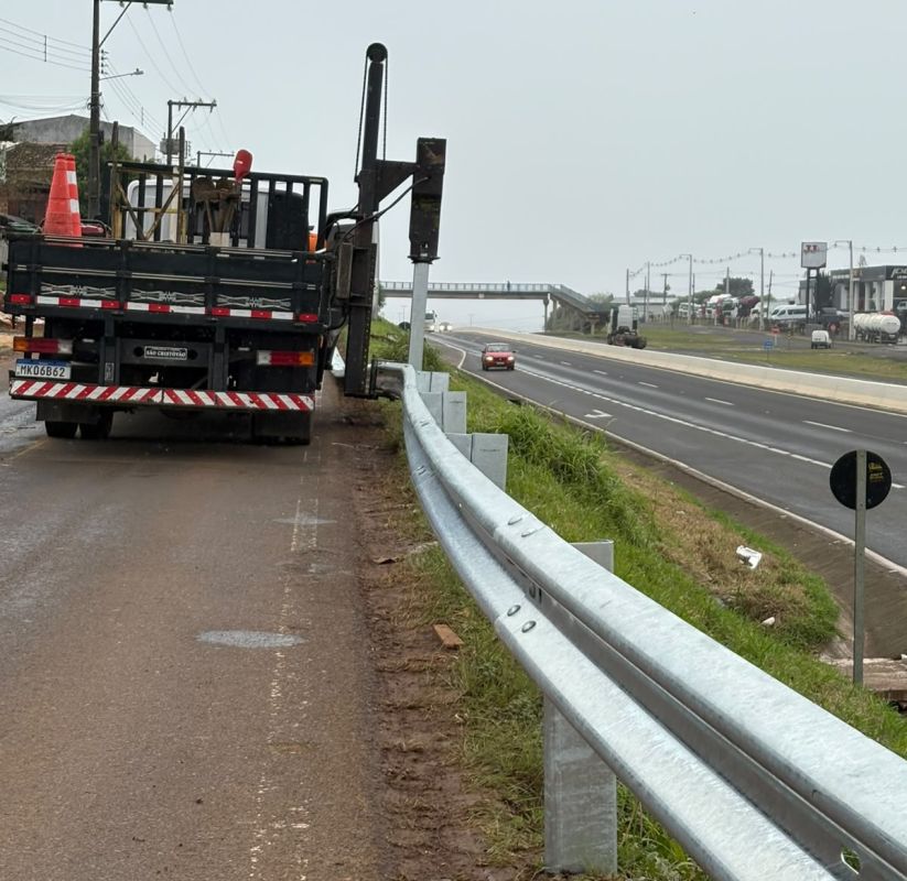 Instalação de guard-rails começa em trechos da BR-282 em Xanxerê
