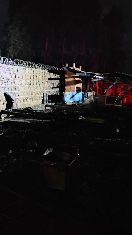 Incêndio destrói residência desocupada durante a madrugada em Chapecó