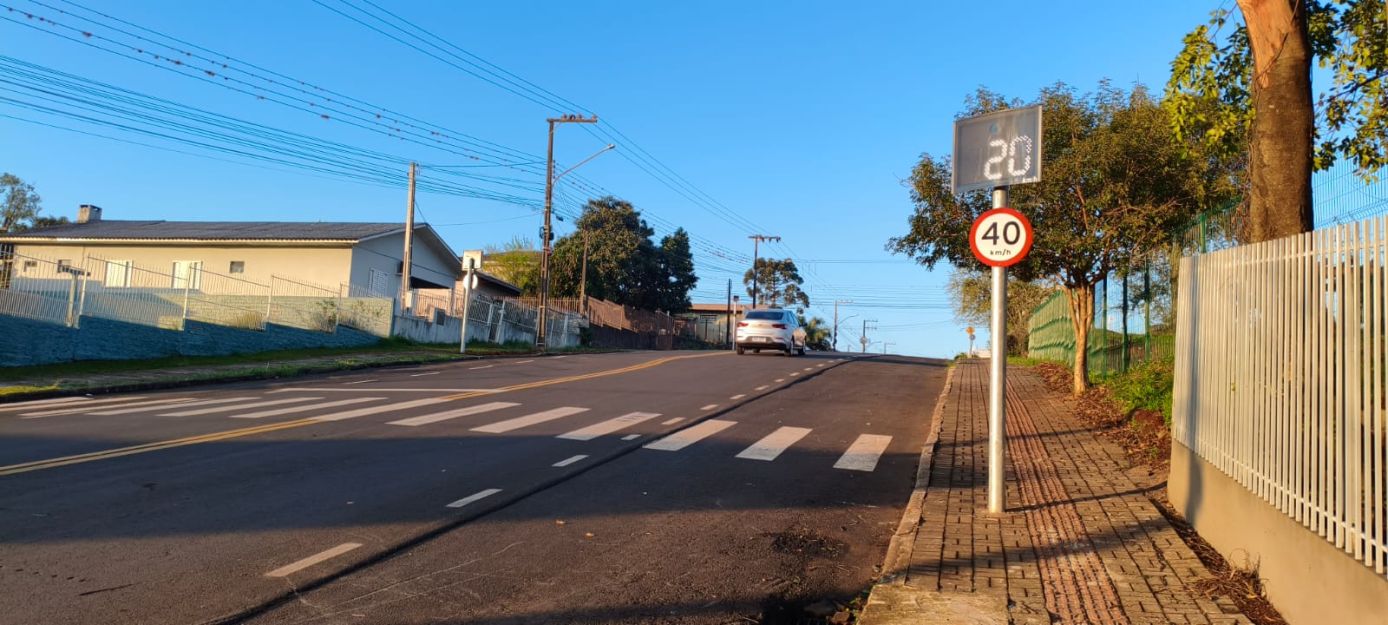Rua Araguaia recebe redutores de velocidade para aumentar a segurança de motoristas e pedestres