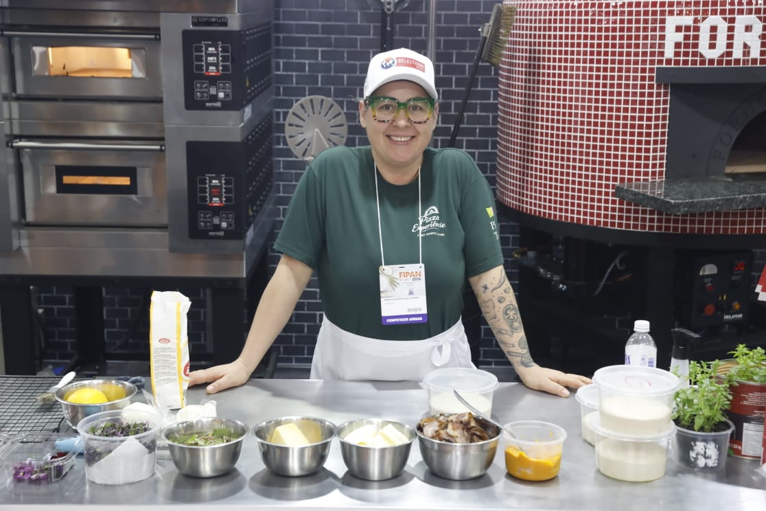 Chef Marta Lesnik, de São Domingos, conquista o 18º lugar entre os melhores pizzaiolos do Brasil 
