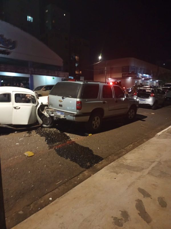 VÍDEO: Colisão deixa motorista ferido no bairro La Salle, em Xanxerê