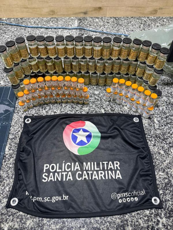 PMRv apreende medicamentos e anabolizantes escondidos em poltronas de ônibus em Bom Jesus