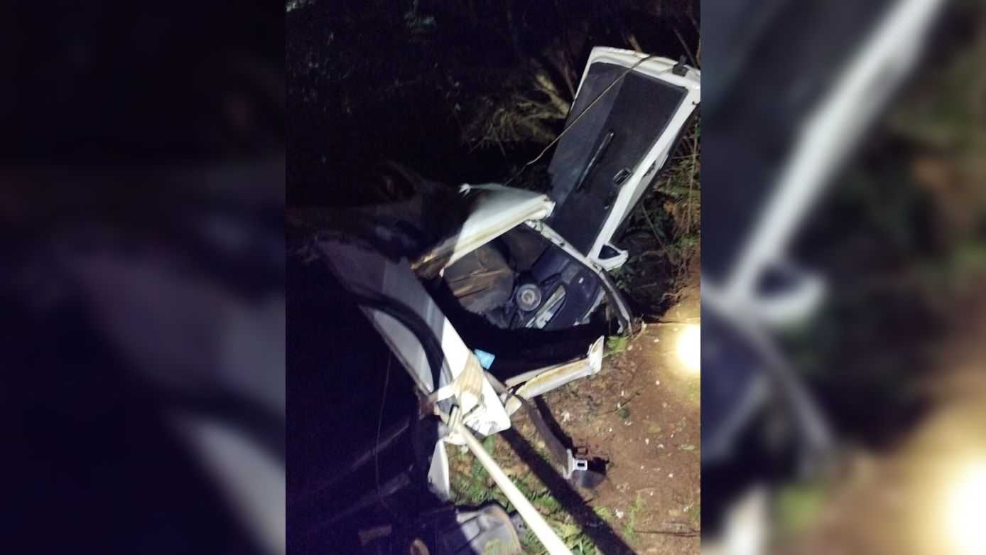 Mulher morre após capotamento na BR-282, em Ponte Serrada