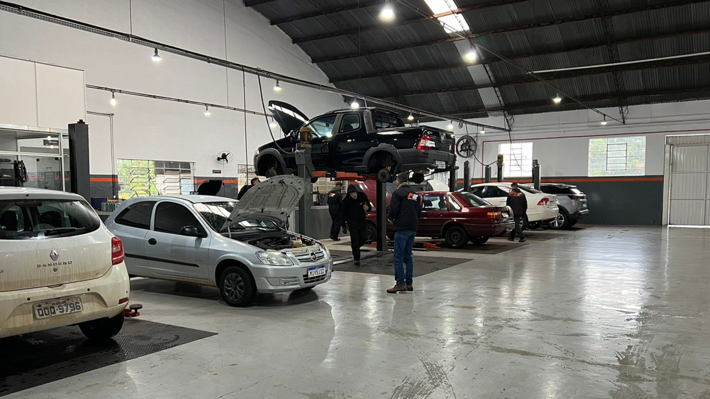 VÍDEO: Faça sua revisão de férias na F2 Centro Automotivo