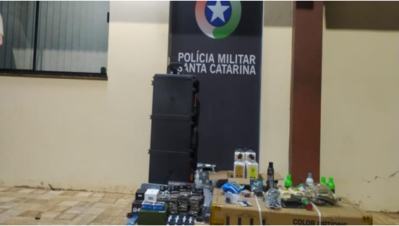 Equipamentos de airsoft sem a devida regularização aduaneira são apreendidos pela PM
