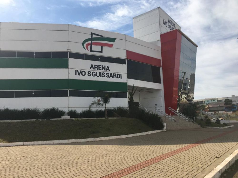 Primeira rodada do campeonato municipal de futsal de base acontece neste sábado