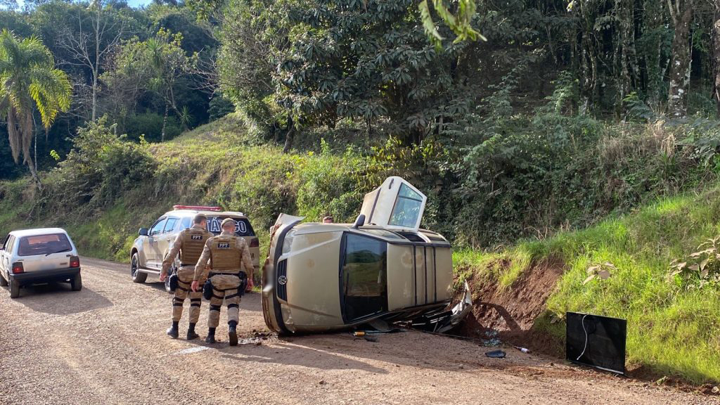 Família de Chapecó morre em acidente na BR-282 - ClicRDC