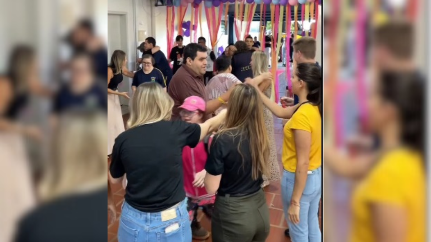 VÍDEO: alunos da Apae de Xanxerê ganham recepção especial para iniciar o ano letivo 