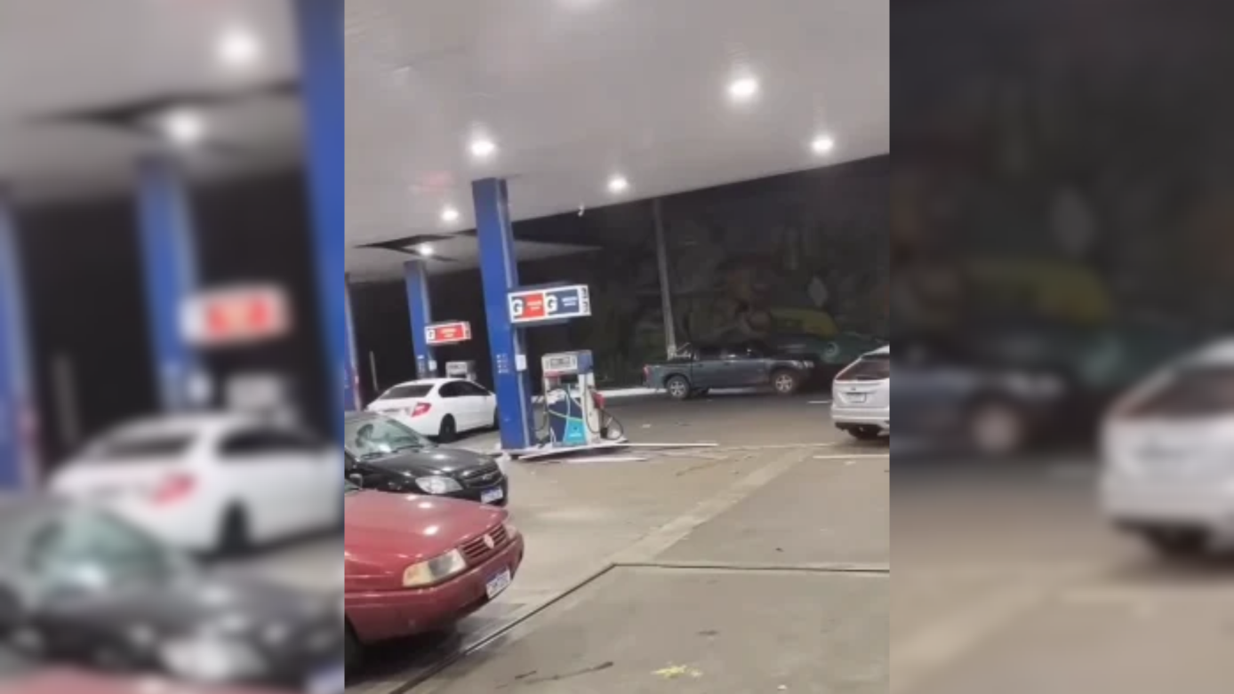 VÍDEO: O temporal que atingiu Chapecó provocou estragos e assustou quem estava no Posto, localizado no trevo do elevado