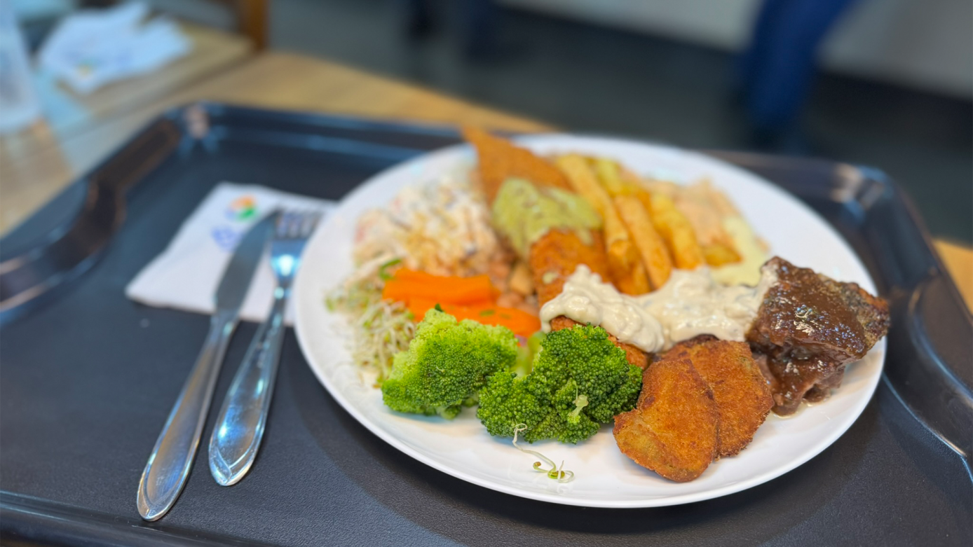 VÍDEO - Almoço em Xanxerê com variedade de verdade é no restaurante do Badotti Center!