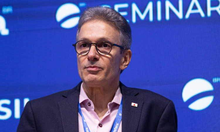 Romeu Zema participa de palestra em São Miguel do Oeste no dia 6 de abril