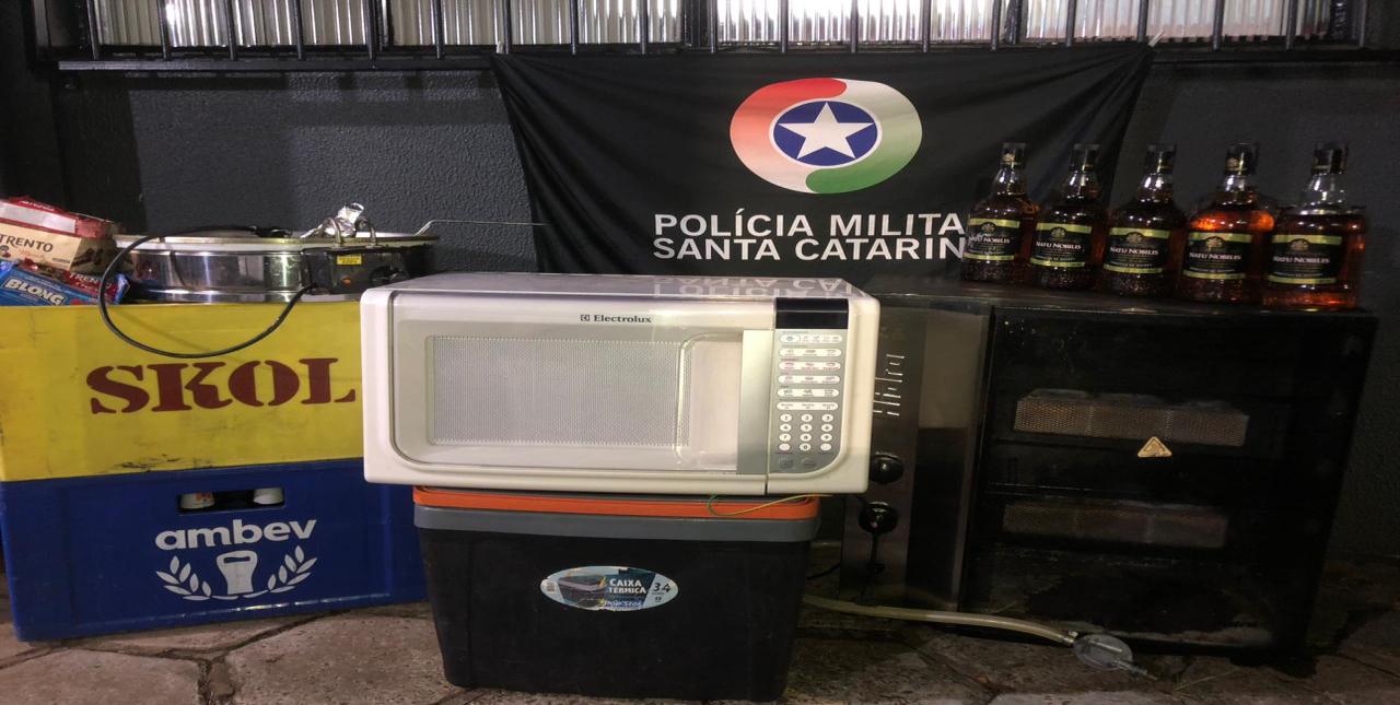 Homem é preso por receptação em São Lourenço do Oeste após denúncia de som alto