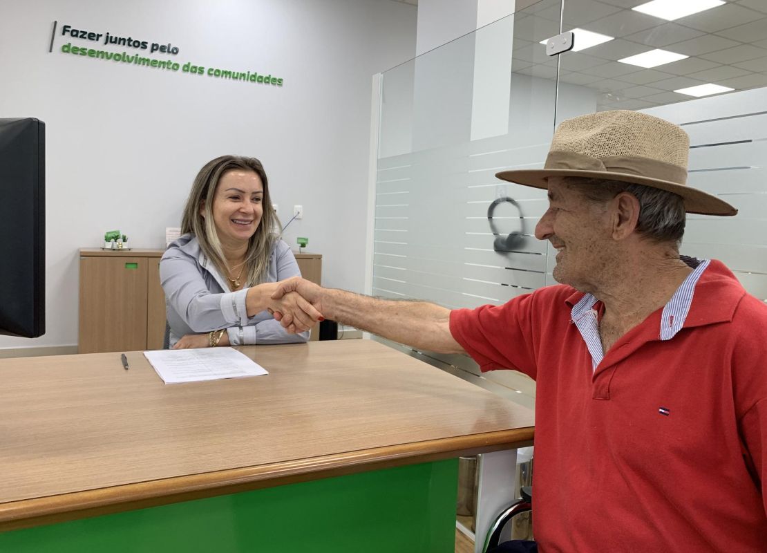No Sicredi, o associado não é cliente, é dono; saiba como se associar