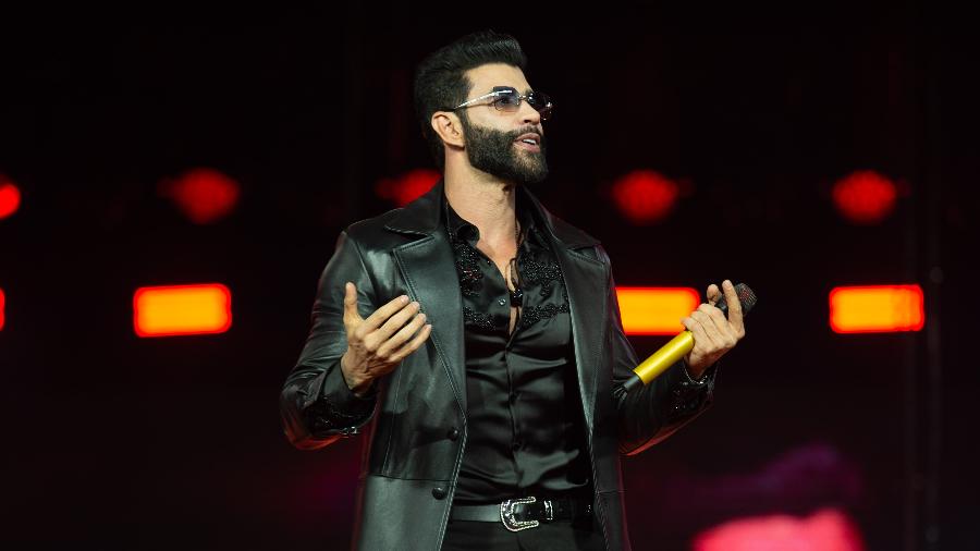 Justiça condena Gusttavo Lima a pagar R$ 5 mil por danos morais a mulher expulsa de show