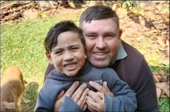 Homem joga filho de cinco anos de ponte e manda áudio “fiz uma loucurinha”