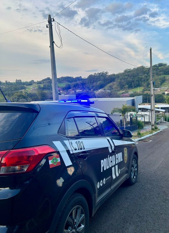 Mandados de busca e apreensão são cumpridos em investigação de violência contra mulher em Maravilha