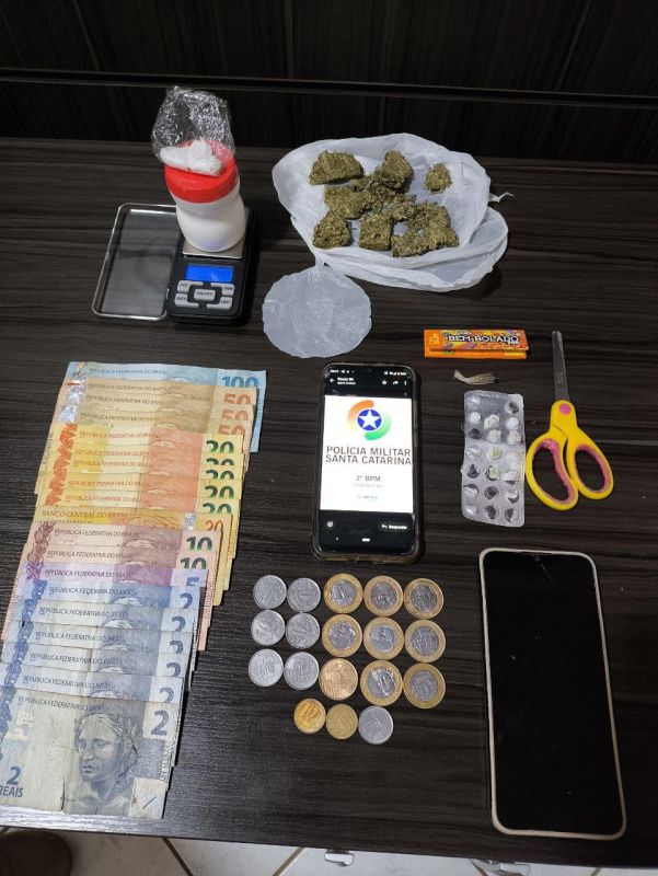 Pai de menina de nove anos é preso após deixar a filha trancada em casa e ser encontrado sob efeito de entorpecentes