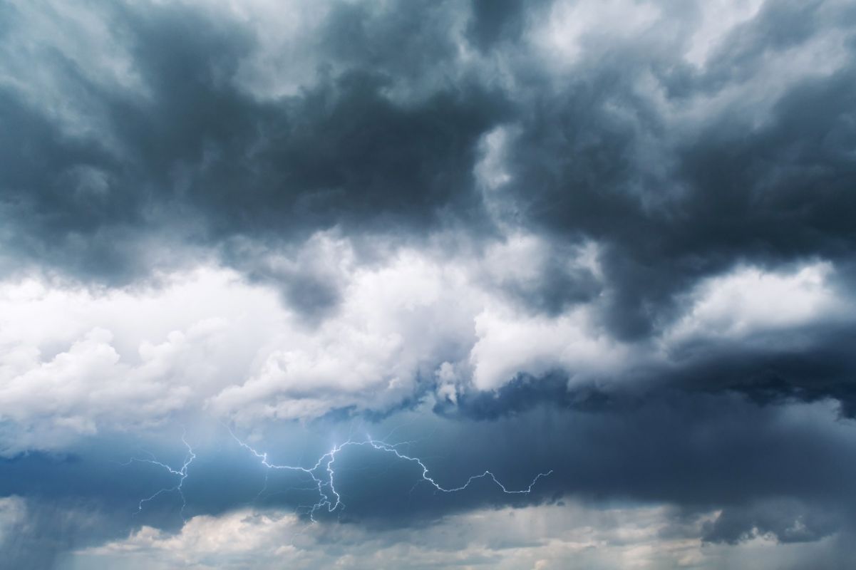 AGORA: Defesa Civil emite alerta de temporal para 23 municípios do Oeste