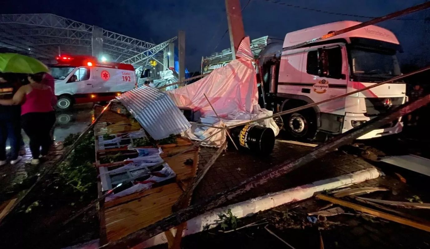 VÍDEO: Temporais severos afetam o Rio Grande do Sul, causam destruição e deixam feridos