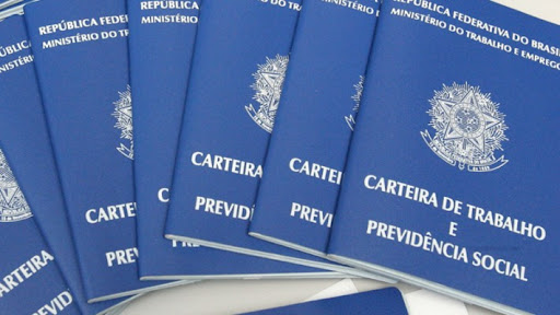 Balcão municipal de Chapecó começa semana com 1075 oportunidades de emprego