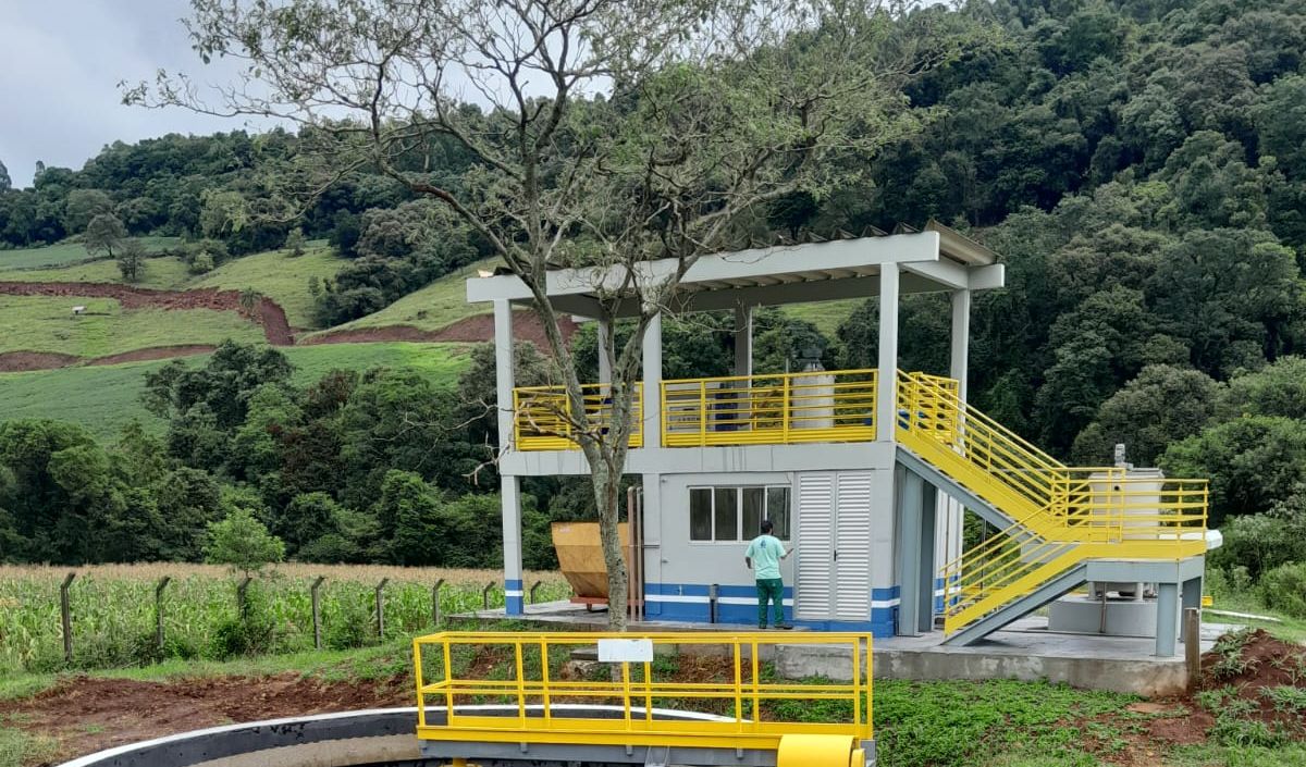 Casan informa moradores de Xanxerê sobre melhorias no sistema de esgoto